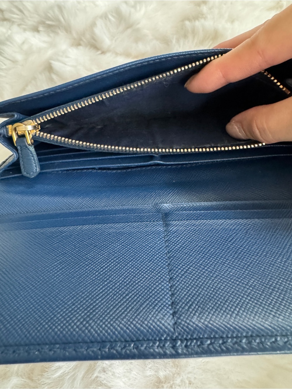 Authentic Prada Blue Saffiano Leather Wallet w/ Box & Ribbons - Picture 11 of 11